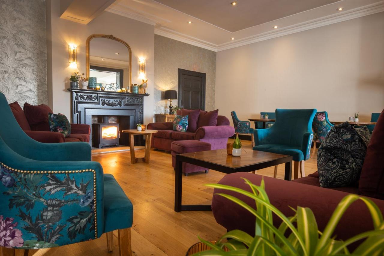 Rowton Hall Hotel And Spa เชสเตอร์ ภายนอก รูปภาพ