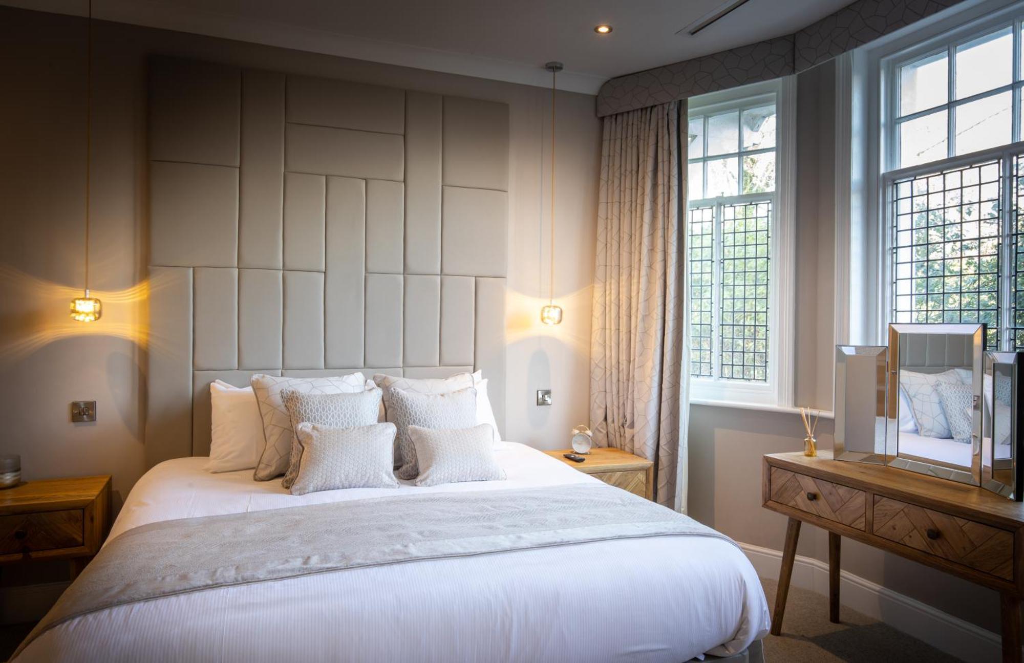 Rowton Hall Hotel And Spa เชสเตอร์ ภายนอก รูปภาพ