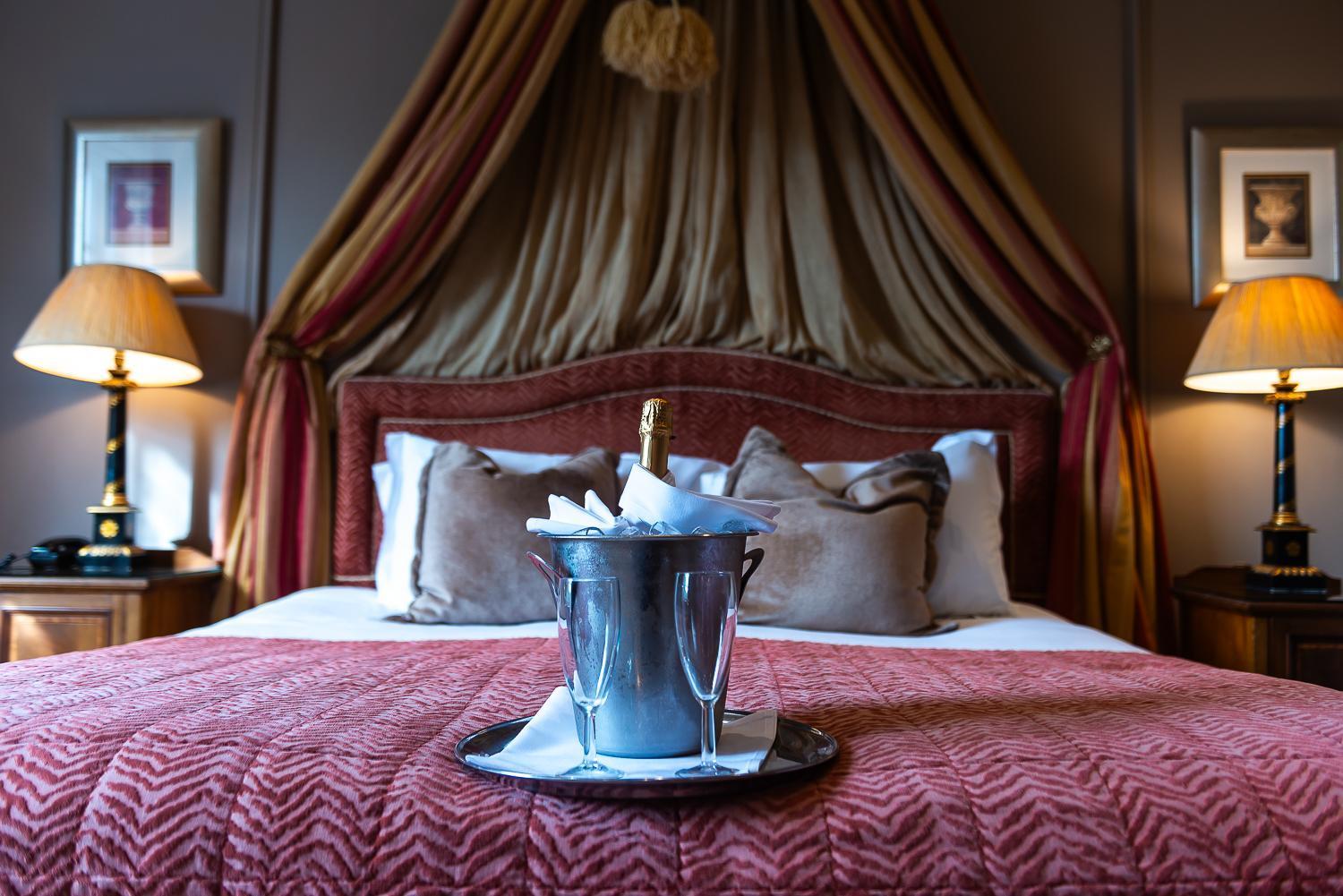 Rowton Hall Hotel And Spa เชสเตอร์ ภายนอก รูปภาพ
