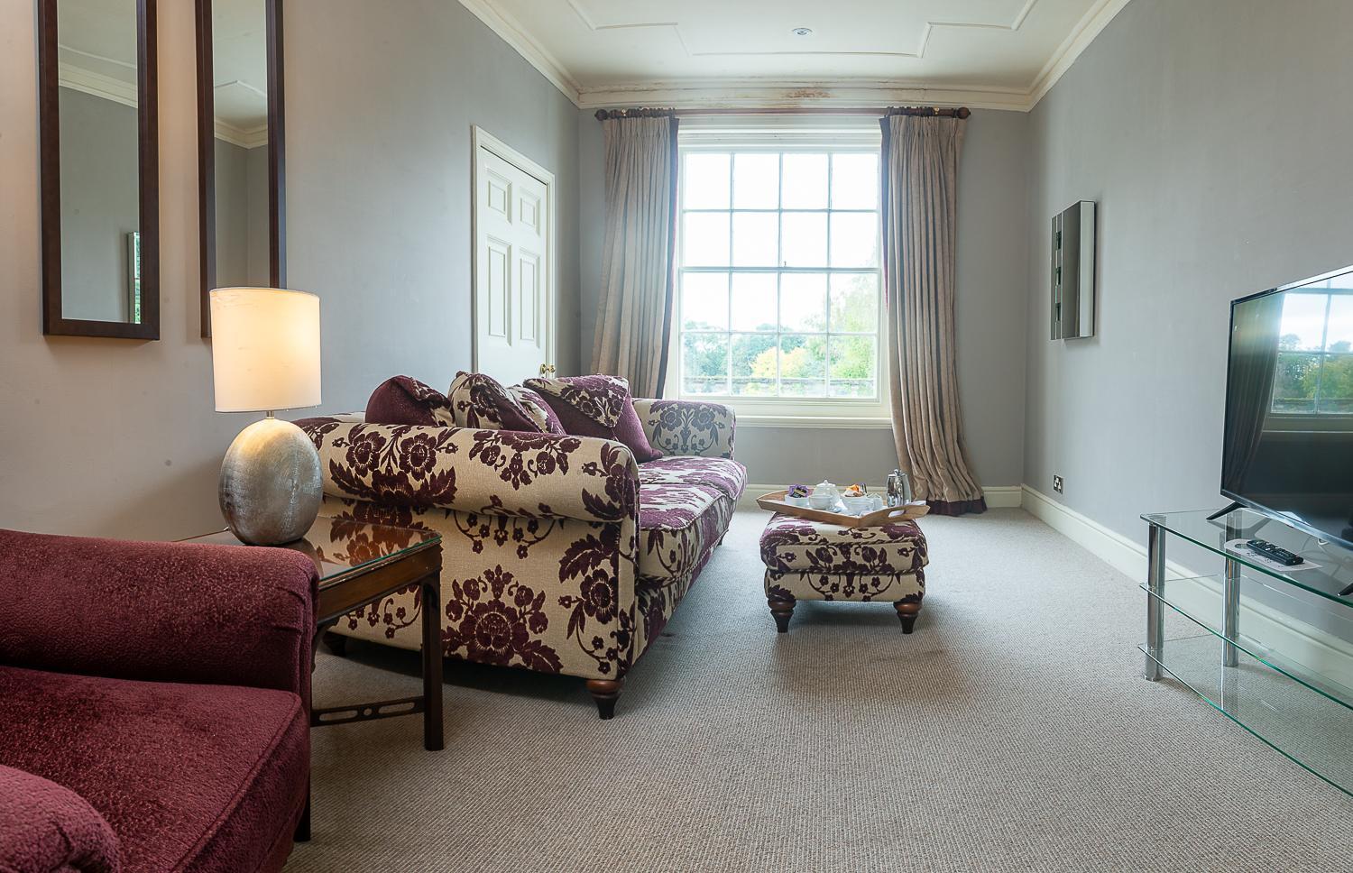 Rowton Hall Hotel And Spa เชสเตอร์ ภายนอก รูปภาพ