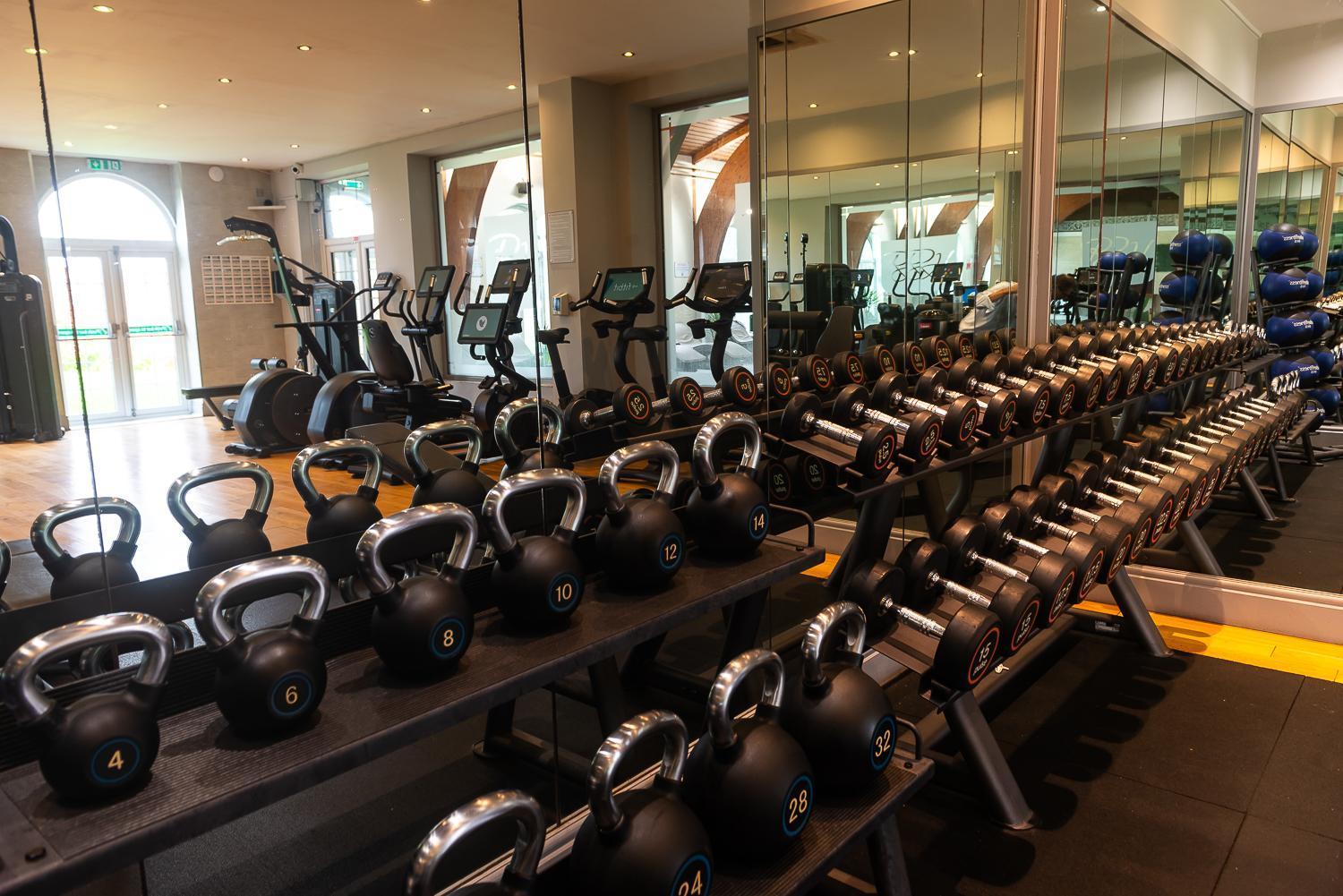 Rowton Hall Hotel And Spa เชสเตอร์ ภายนอก รูปภาพ