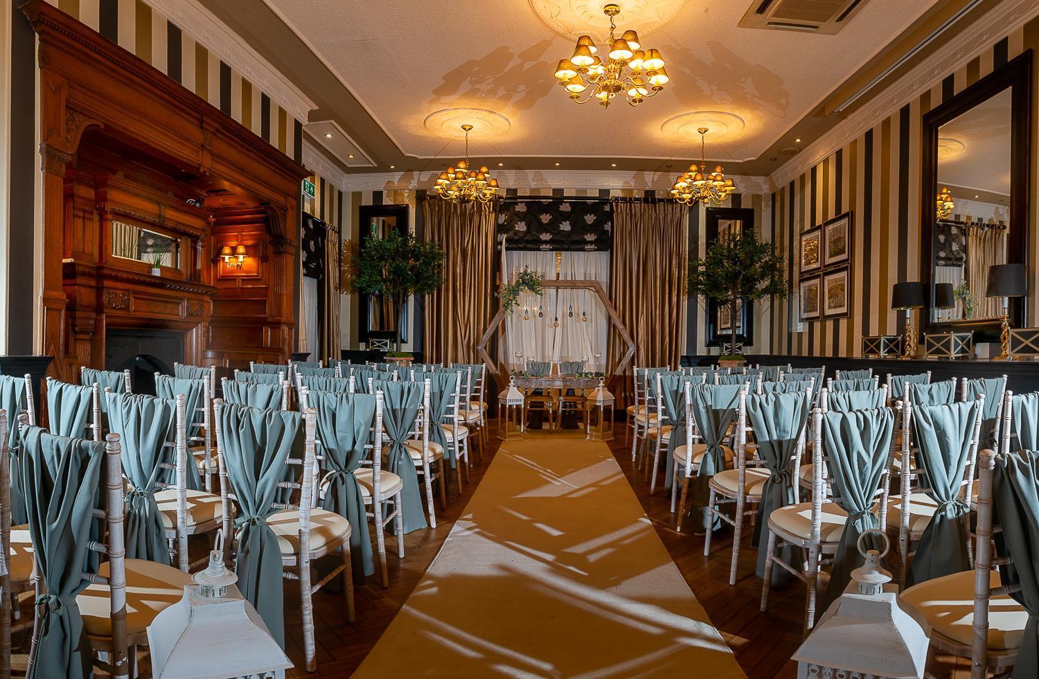 Rowton Hall Hotel And Spa เชสเตอร์ ภายนอก รูปภาพ